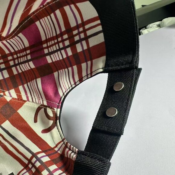 CHANEL Black Cap with Silver Logo - Picture 8 of 8